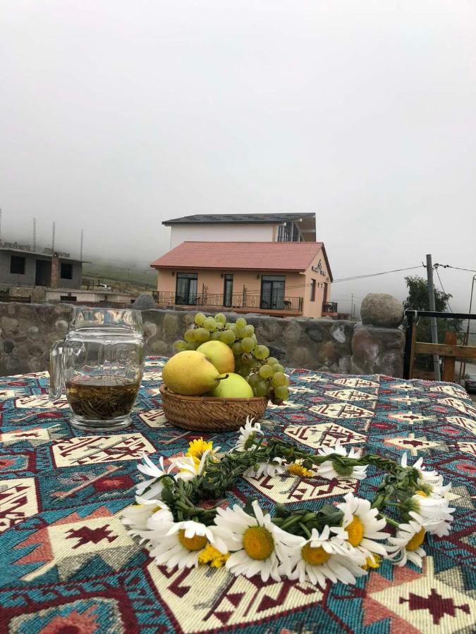 Vache Hotel Kazbegi Εξωτερικό φωτογραφία